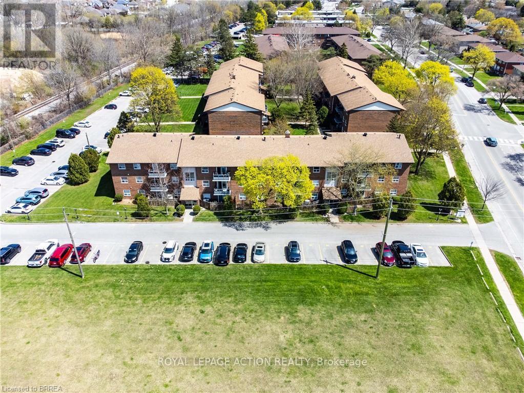 4 - 608 GREY STREET — photo 21