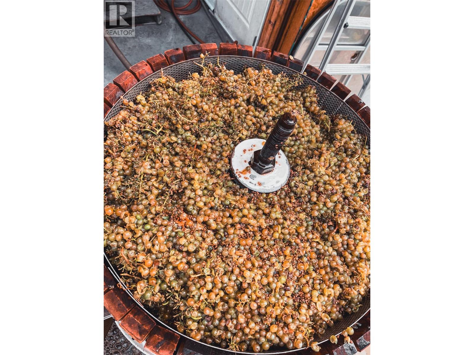 2155 Newton Road, Cawston