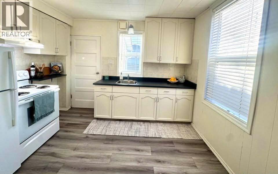 1651 8TH AVENUE, Prince George