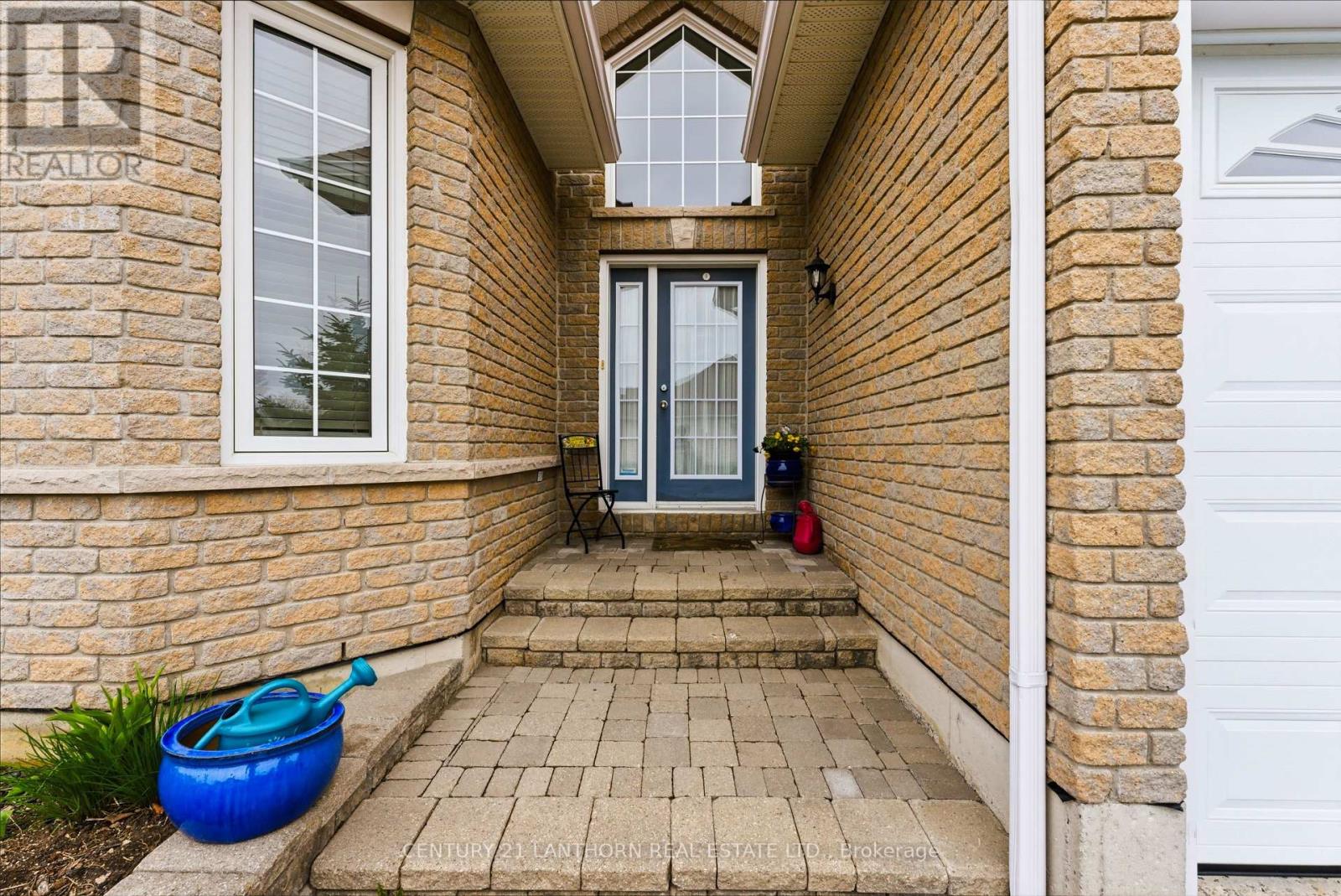 43 ALETHA DRIVE N - 4