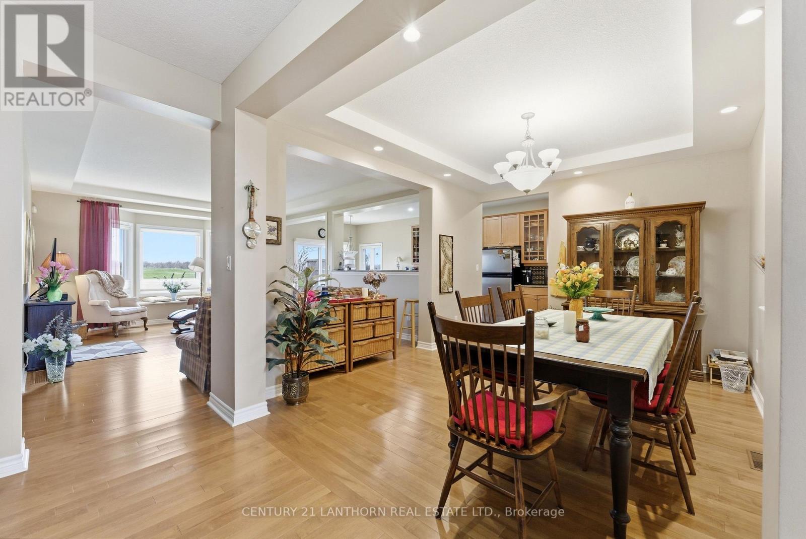 43 ALETHA DRIVE N - 9