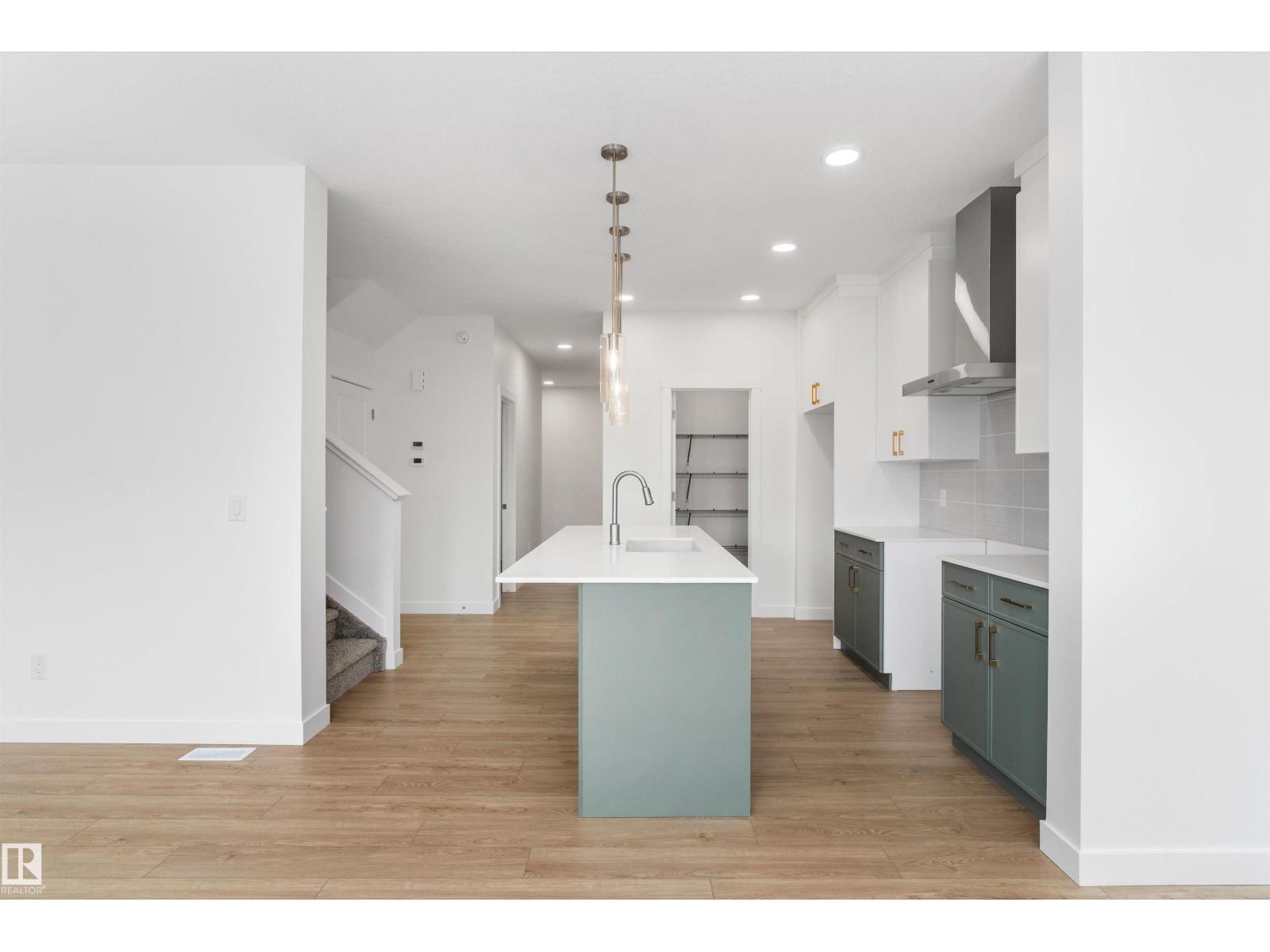 2704 188 ST NW - 10