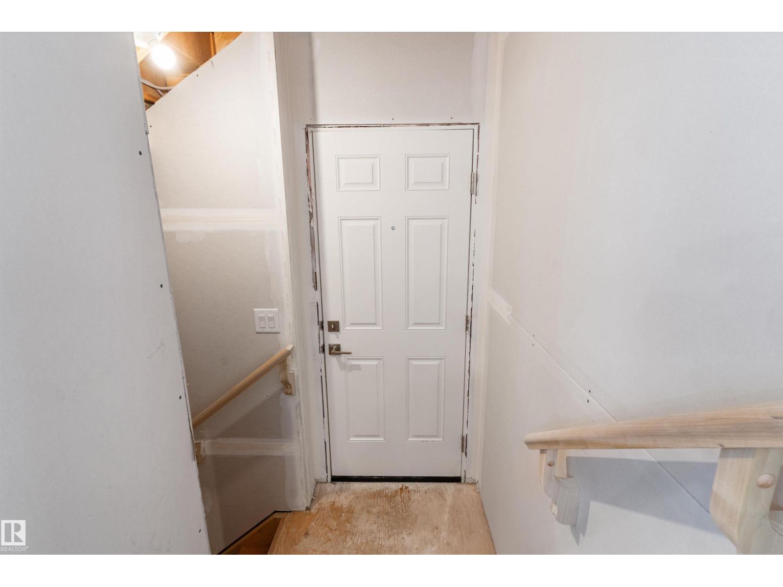 2704 188 ST NW - 35