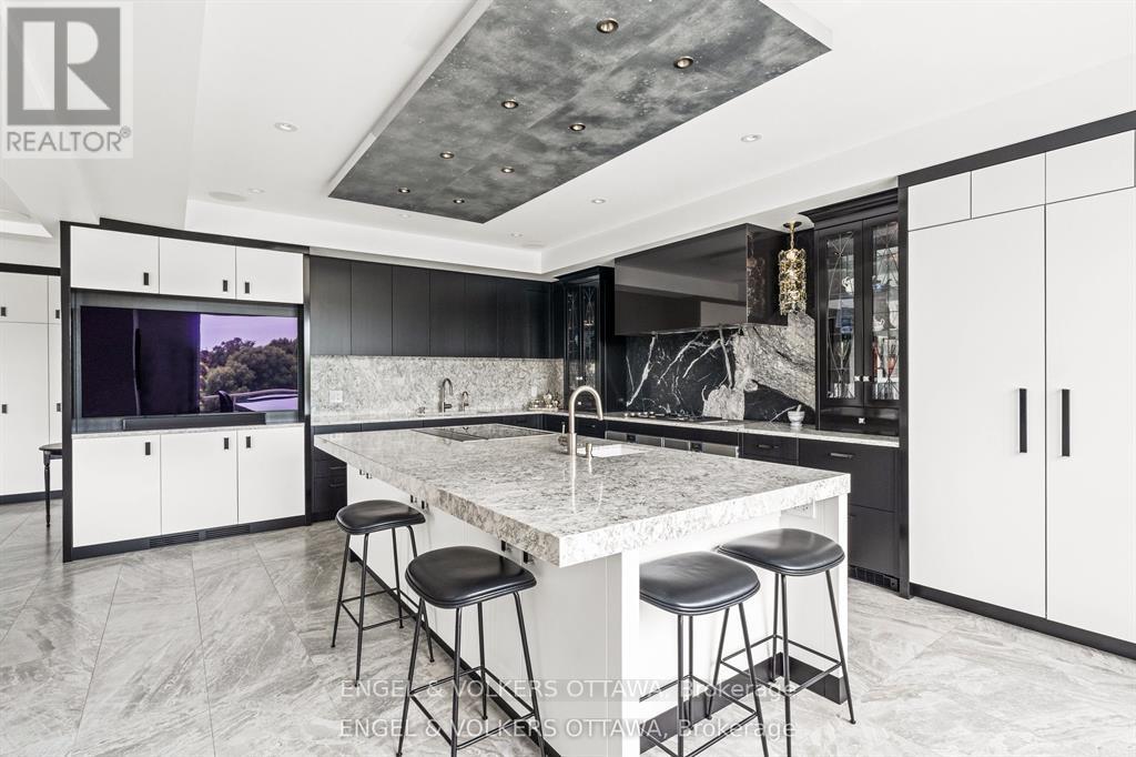 151 WINDING WAY - 19