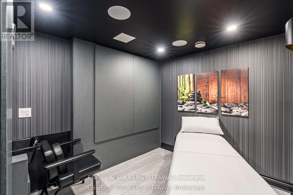 151 WINDING WAY - 34