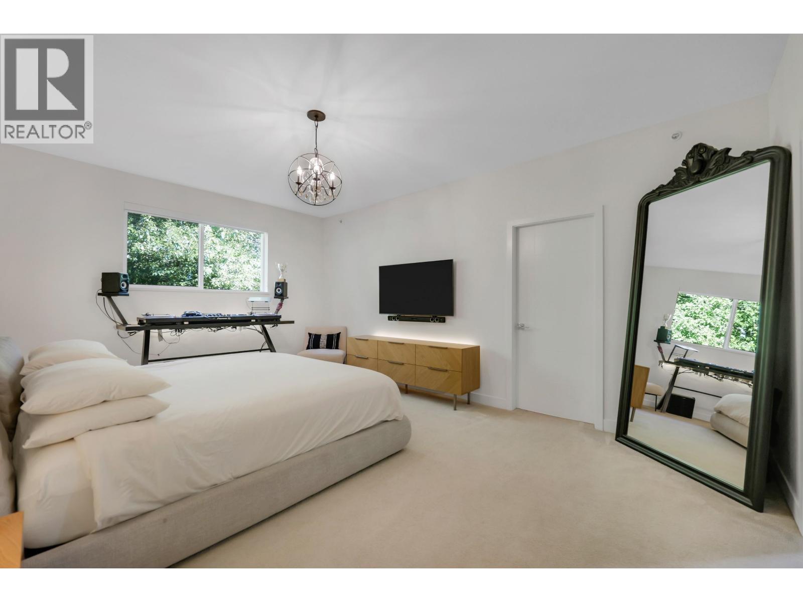 39349 FALCON CRESCENT — photo 3
