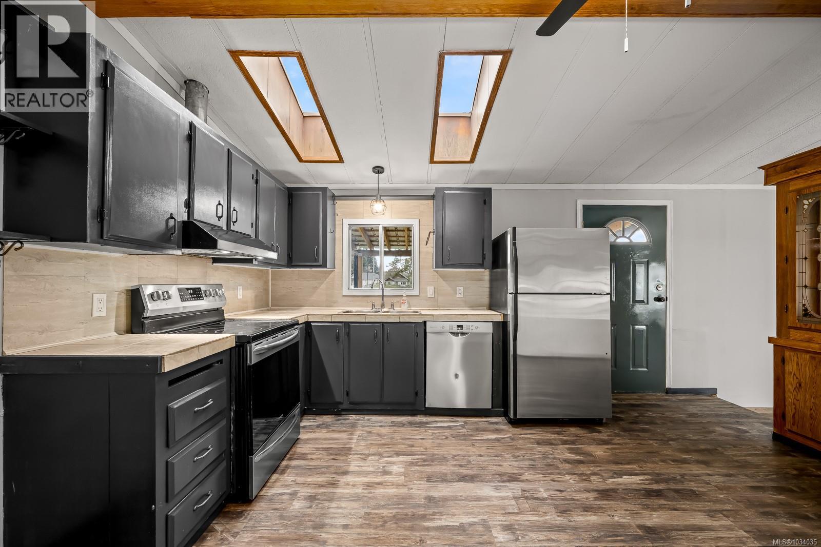 3378 Nikkei Pl, Cumberland