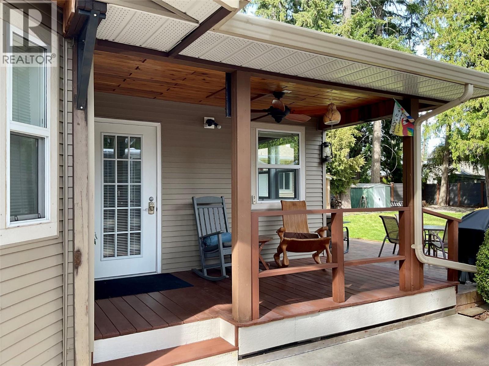 705 Shuswap Avenue - 4
