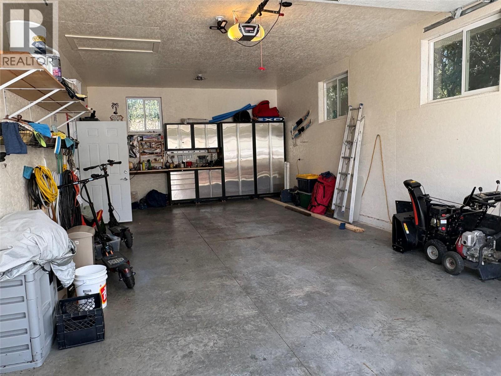 705 Shuswap Avenue - 42