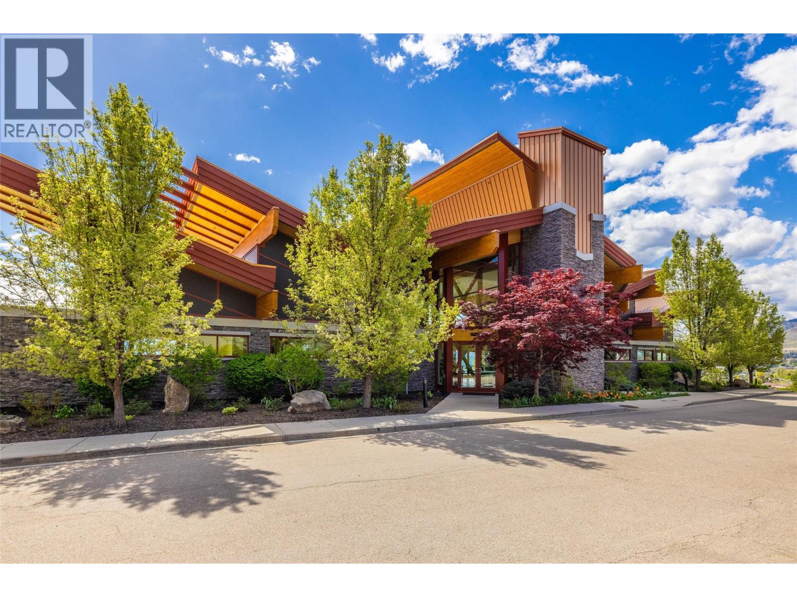 #205 3220 Skyview Lane - 35