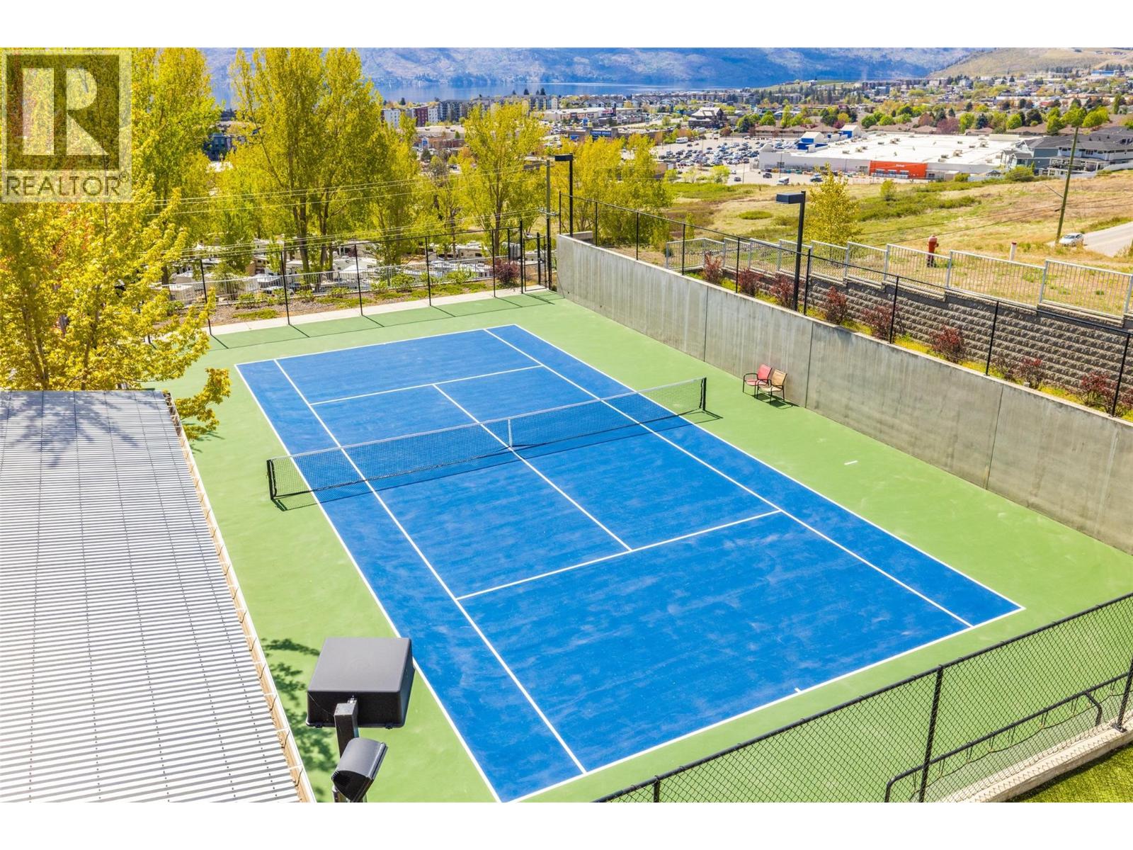 205 3220 Skyview Lane, Westbank