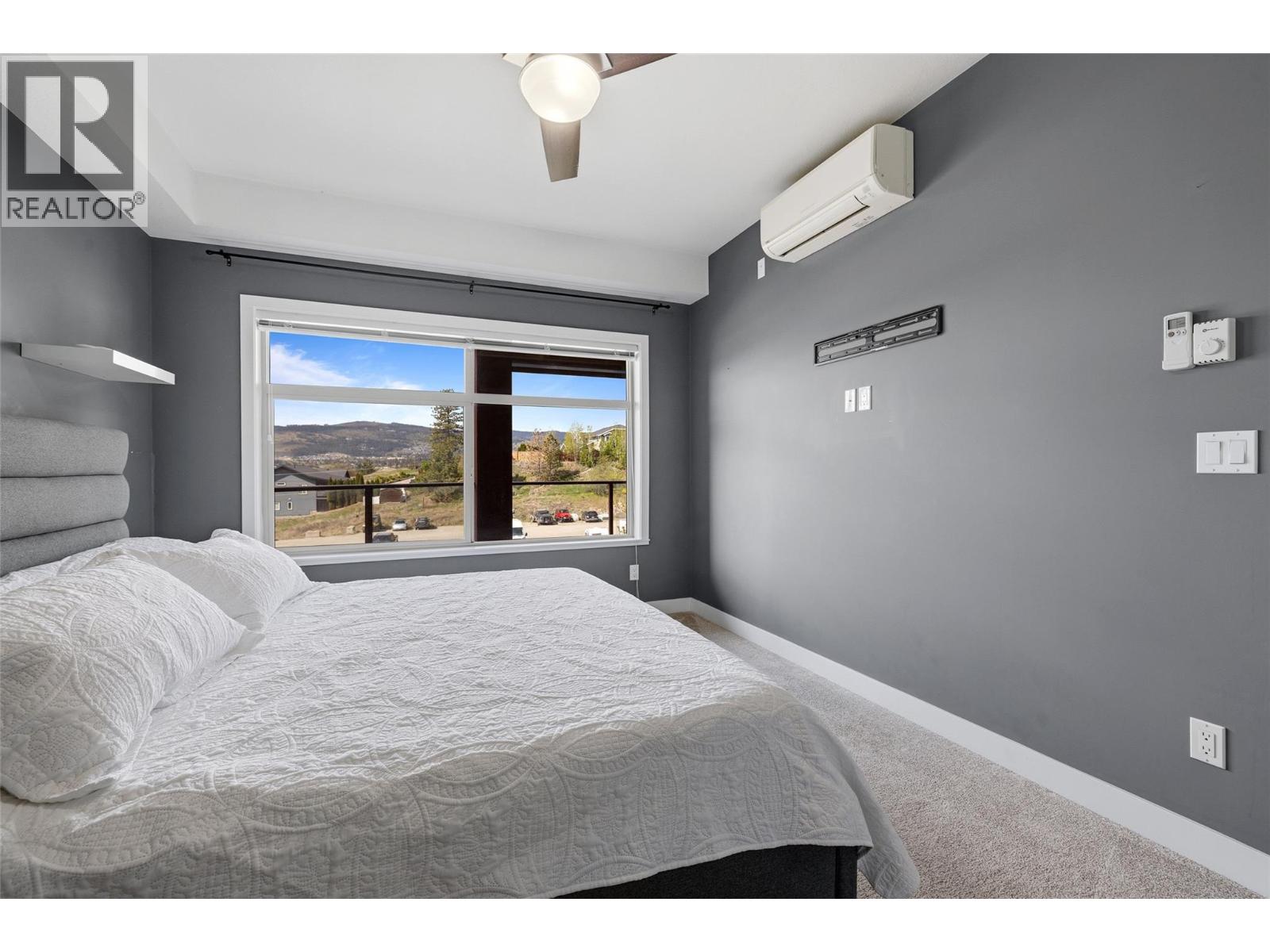 #205 3220 Skyview Lane - 27