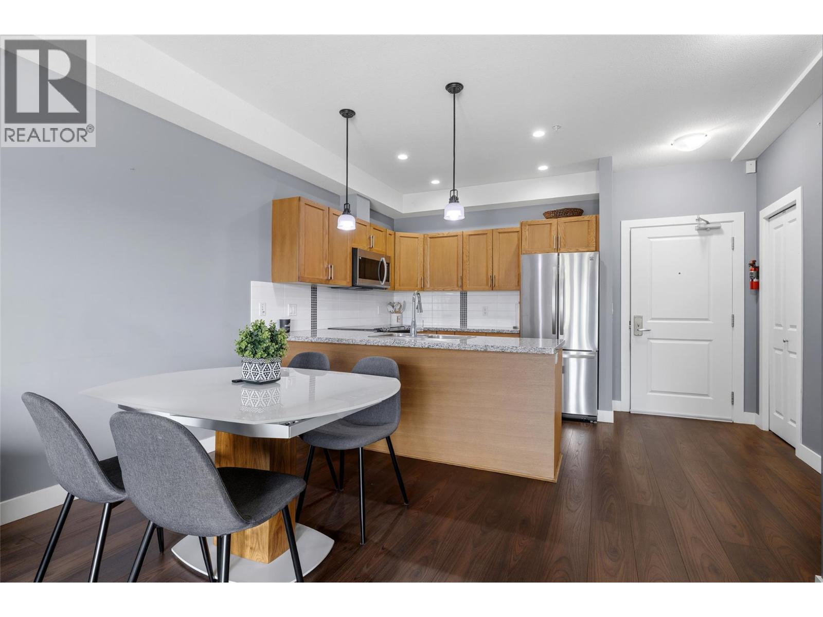 205 3220 Skyview Lane, Westbank