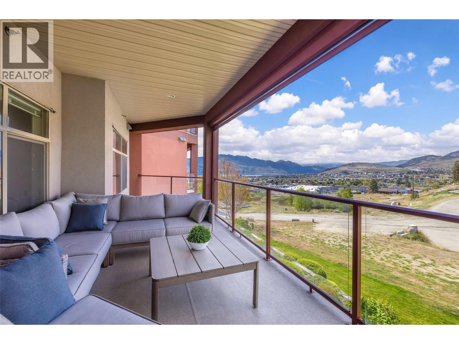 205 3220 Skyview Lane, Westbank