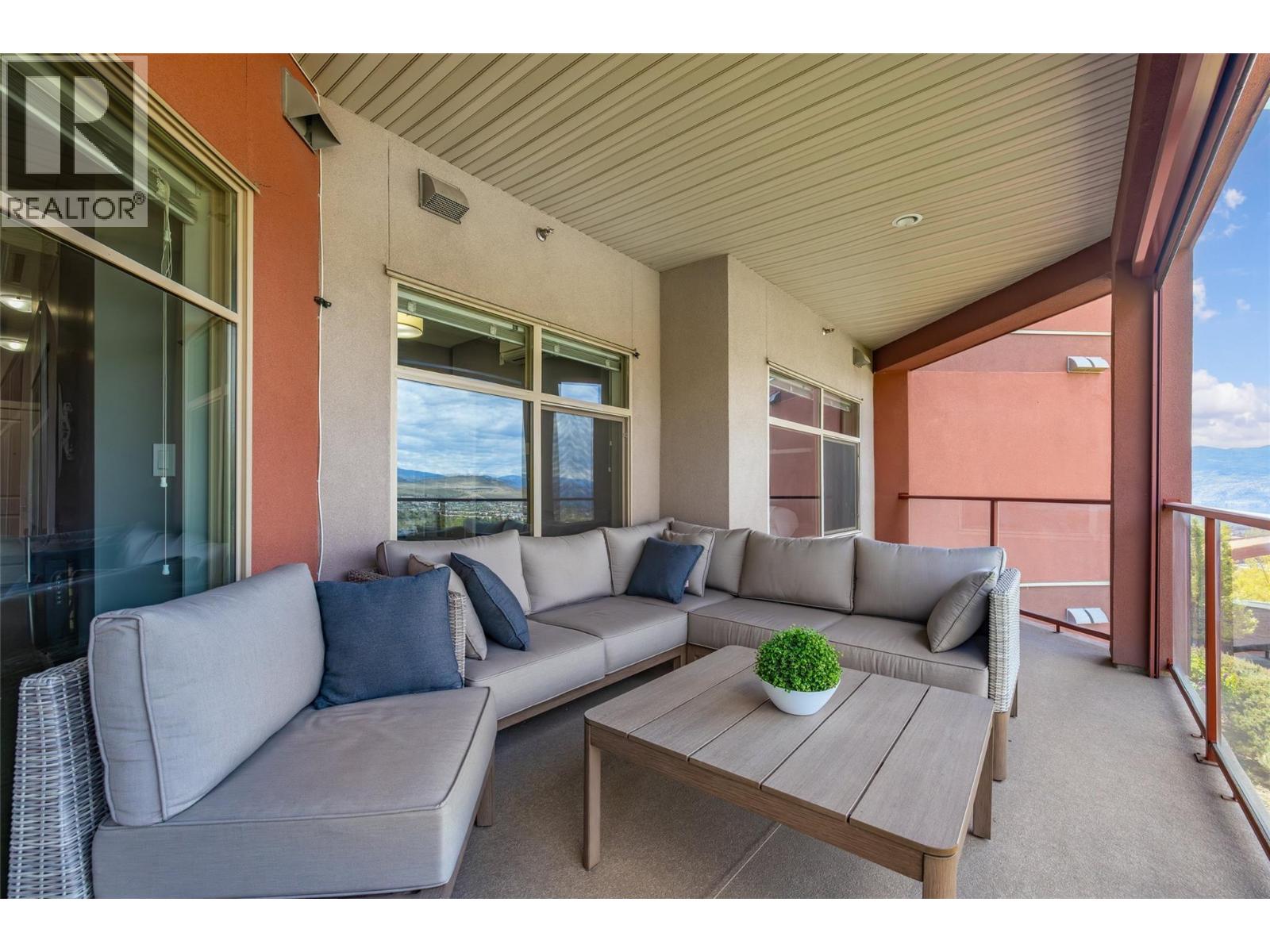 205 3220 Skyview Lane, Westbank