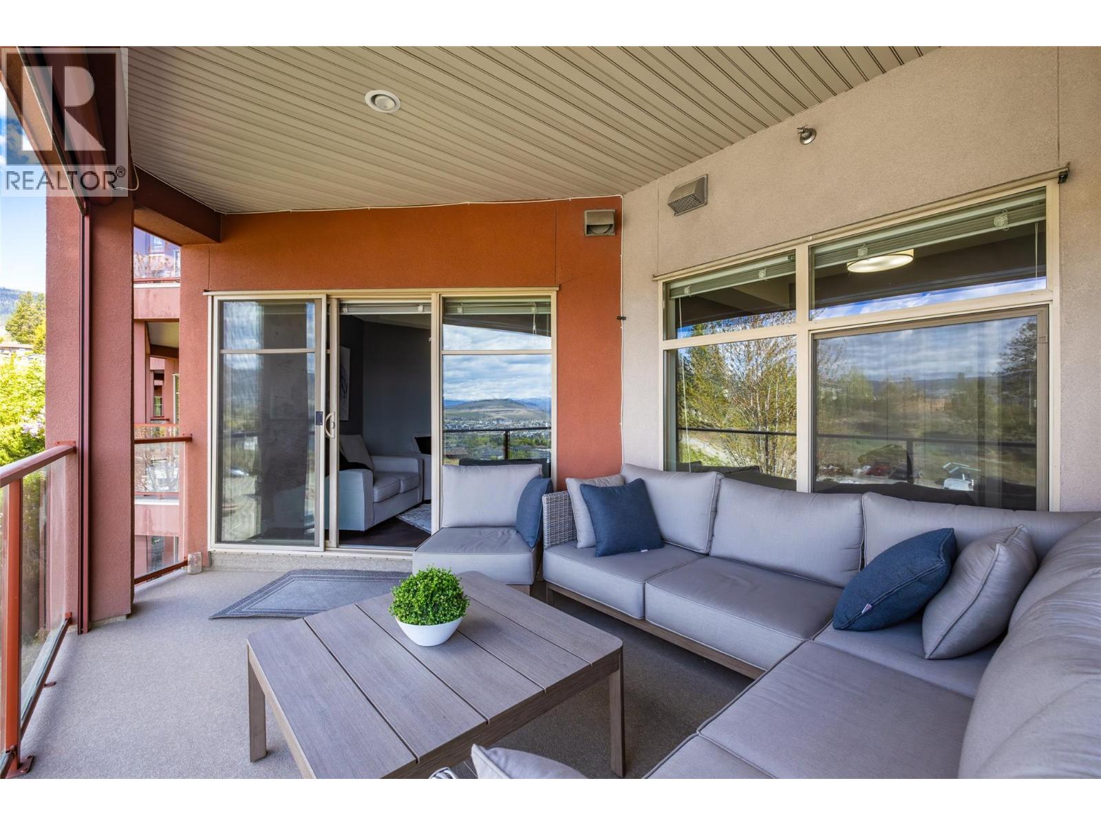 205 3220 Skyview Lane, Westbank