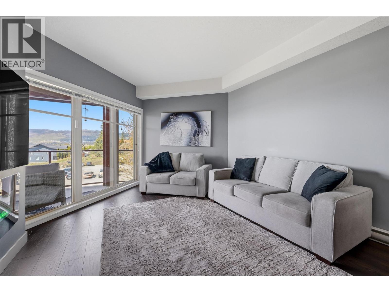 205 3220 Skyview Lane, Westbank