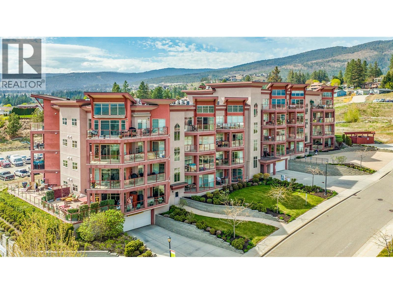 205 3220 Skyview Lane, Westbank