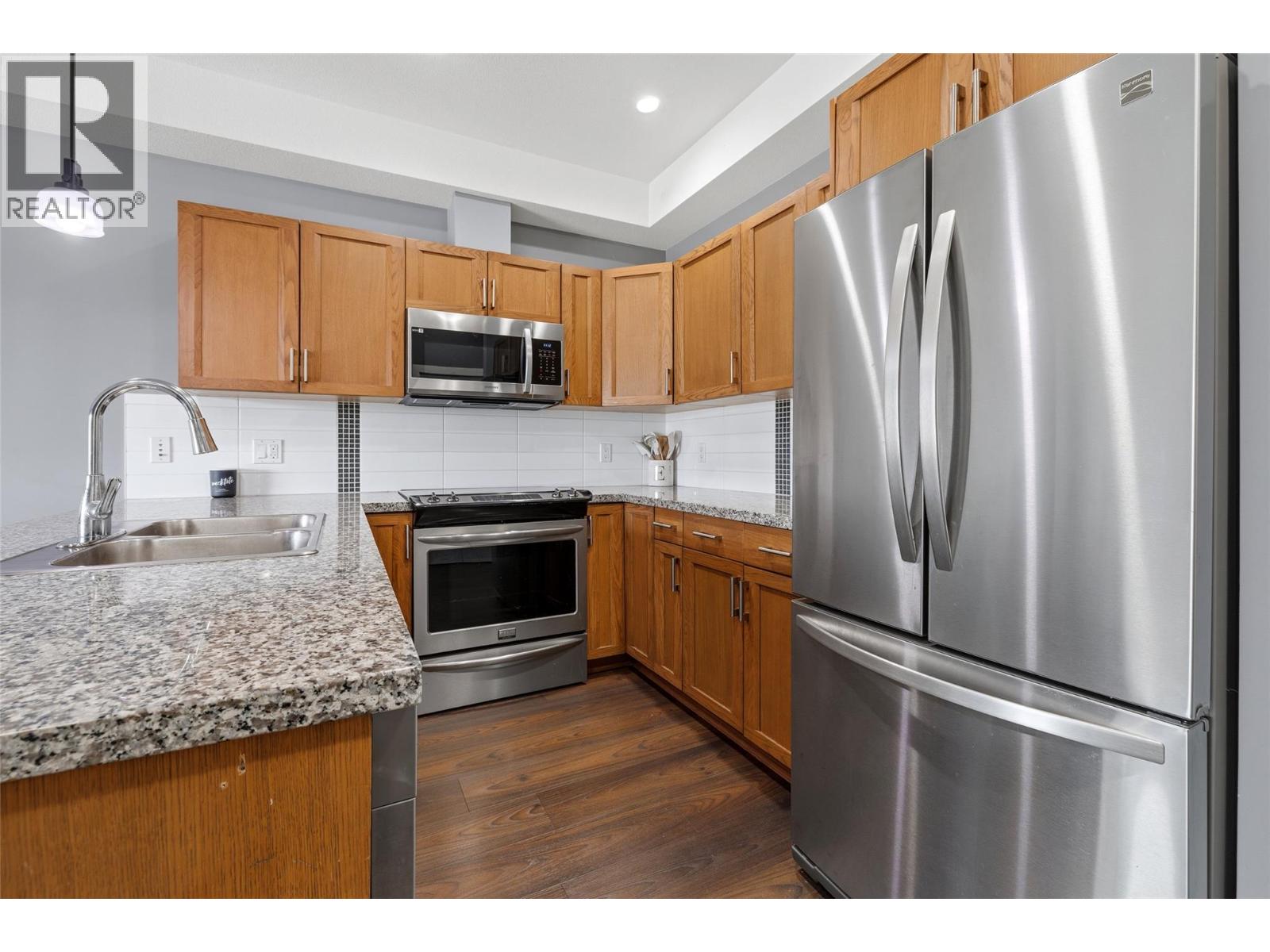 205 3220 Skyview Lane, Westbank