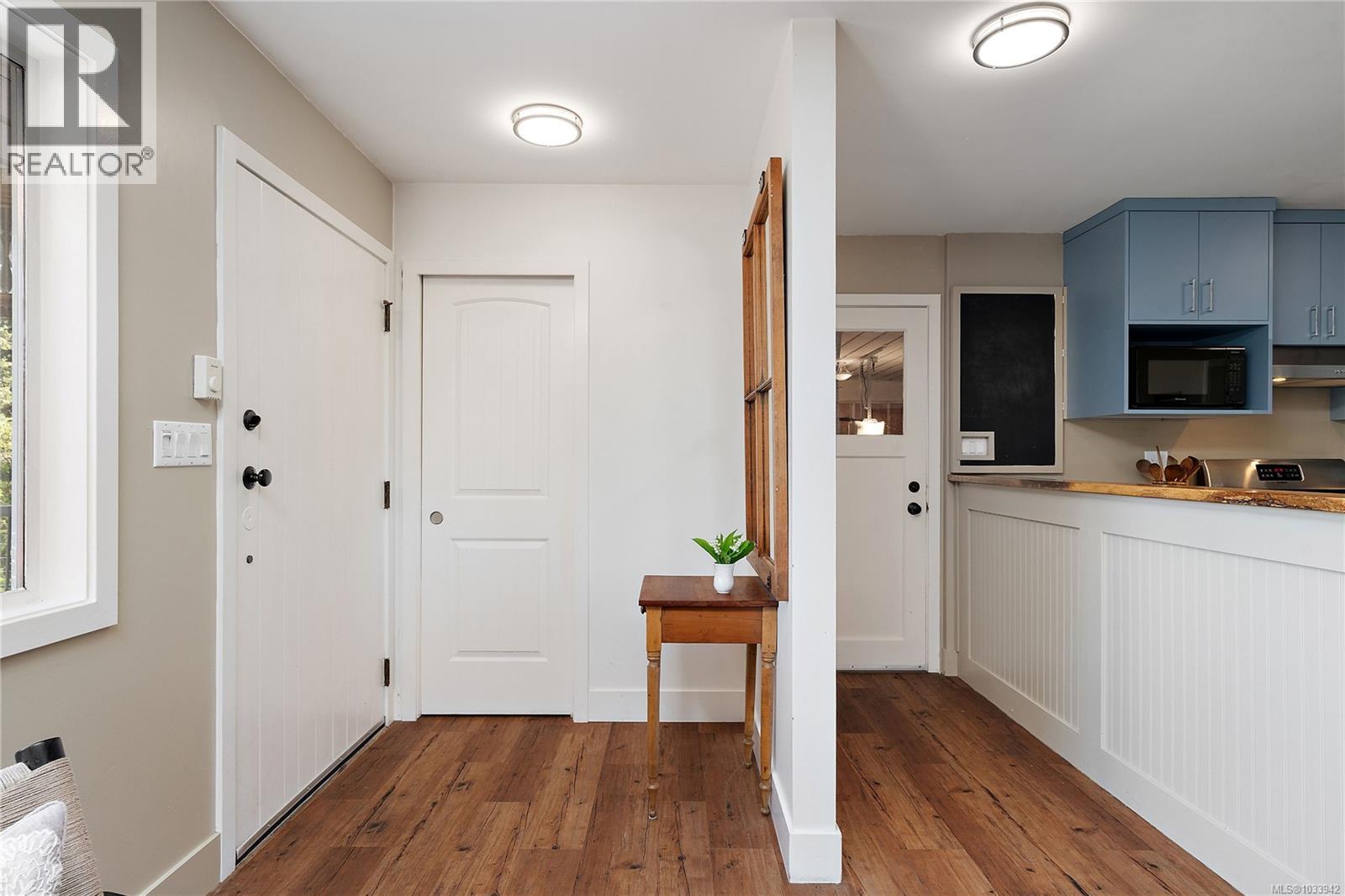 10851 Deep Cove Rd - 11