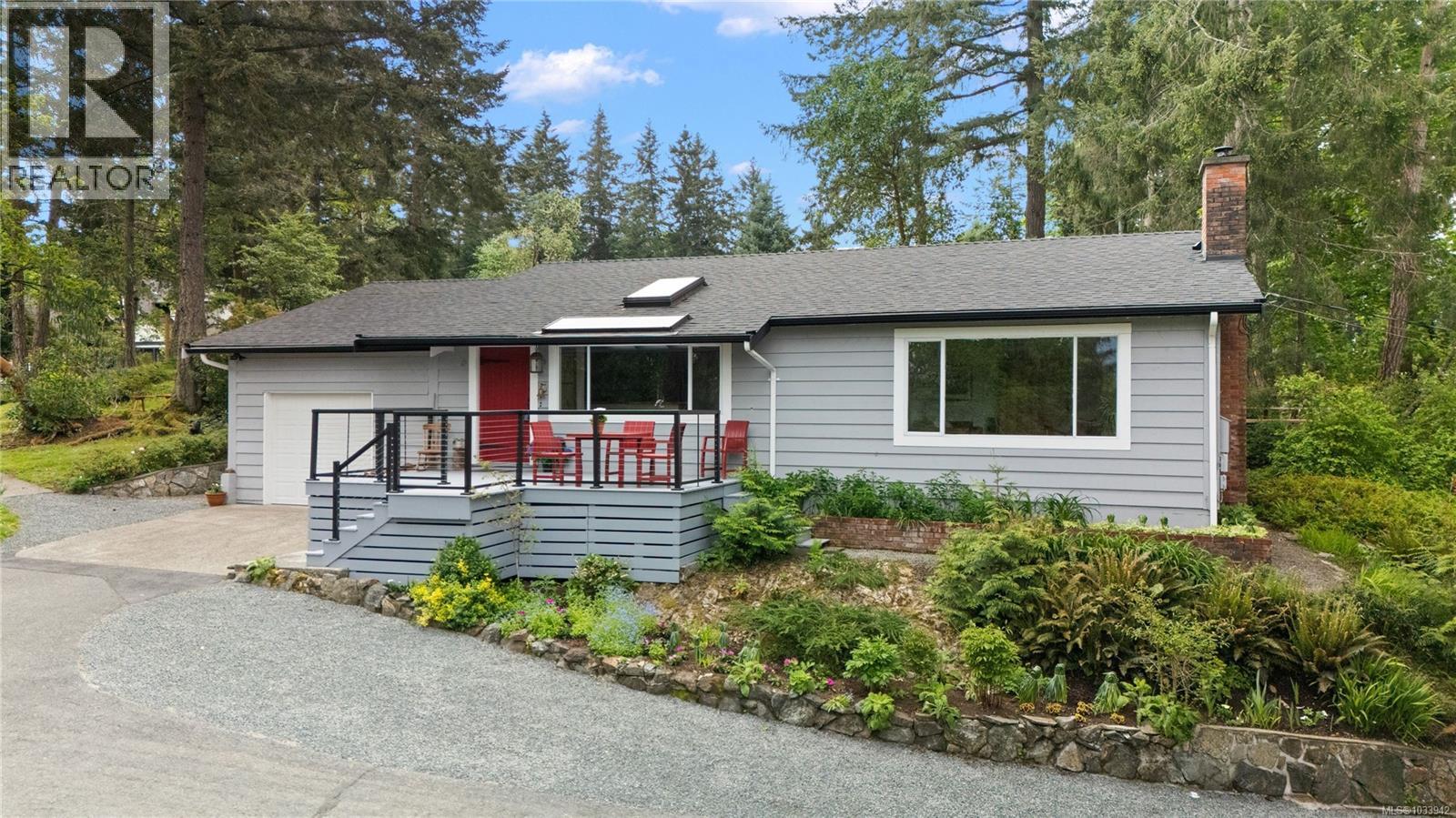 10851 Deep Cove Rd - 39