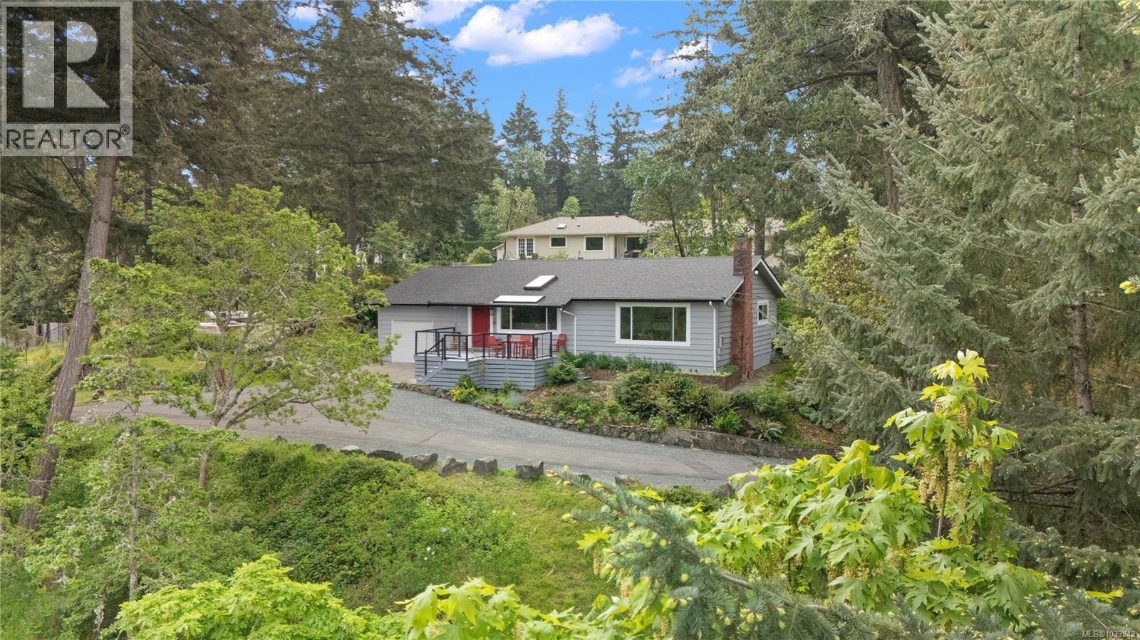 10851 Deep Cove Rd - 41