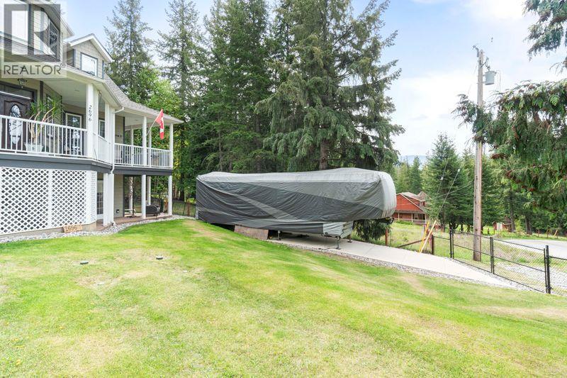2696 Fraser Road - 18