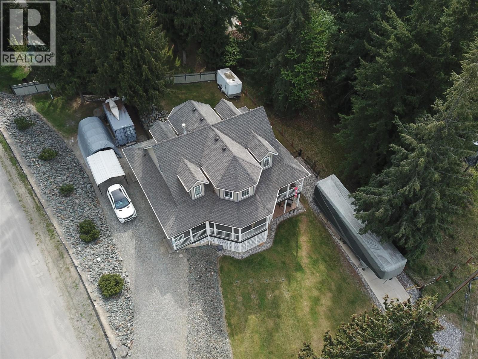 2696 Fraser Road - 22