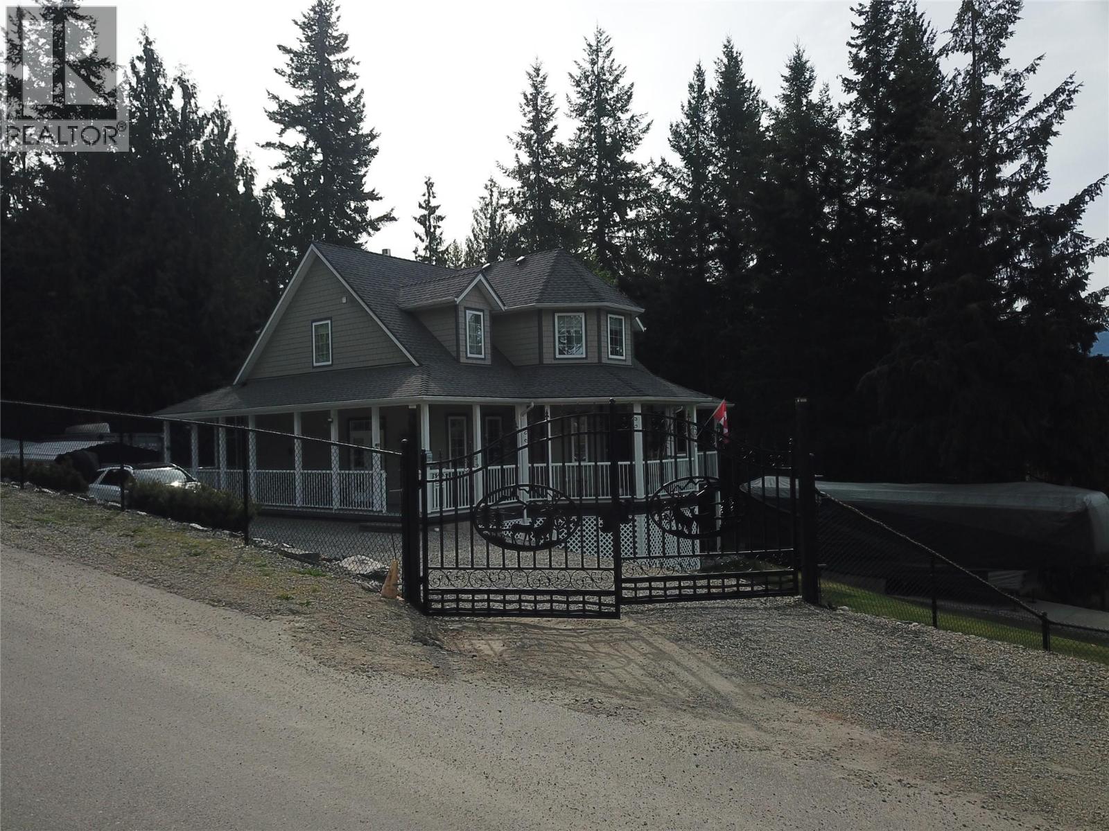 2696 Fraser Road - 31