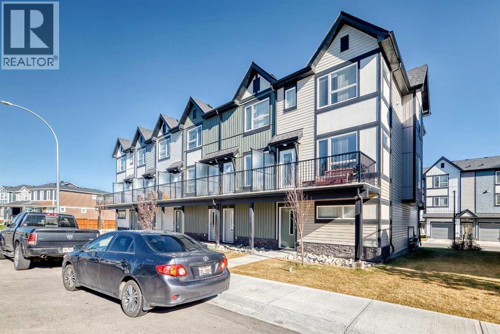 30 Evanscrest Park NW - 1