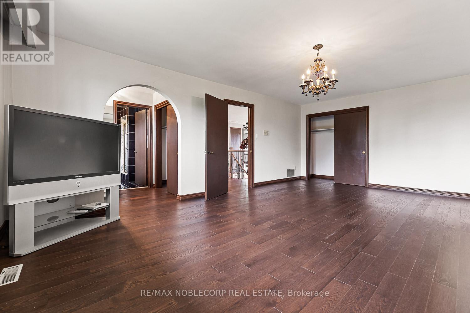 10201 CLARKWAY DRIVE - 21