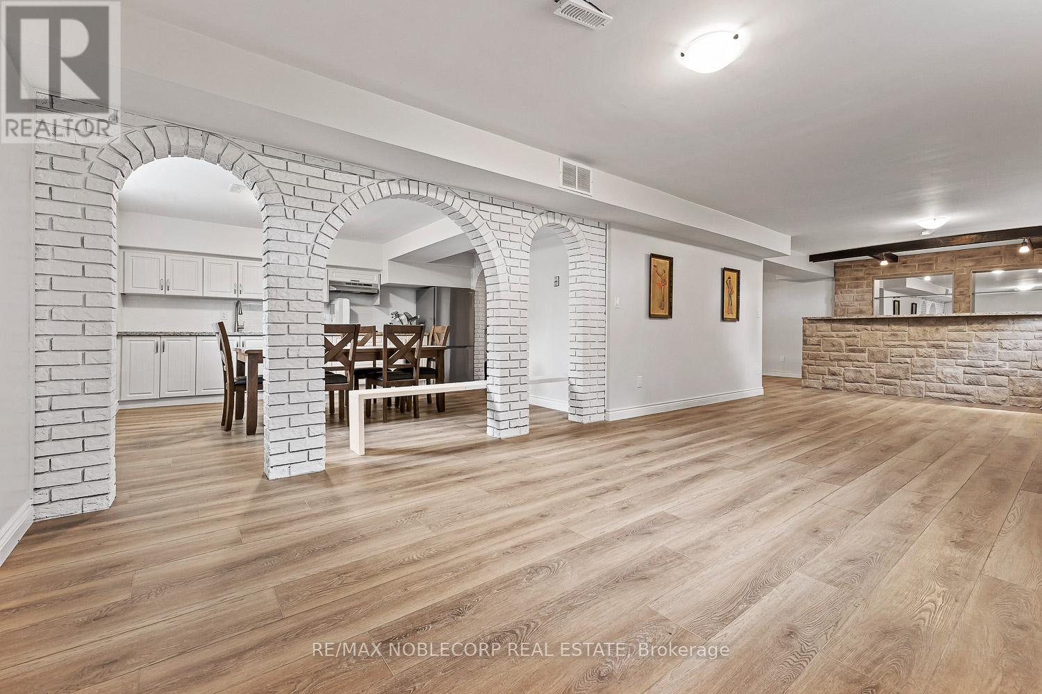 10201 CLARKWAY DRIVE - 28