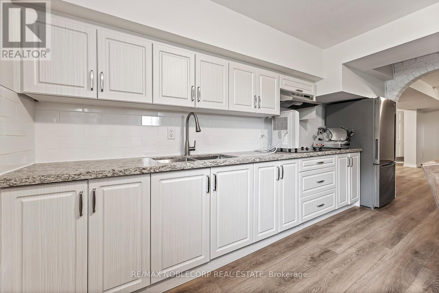 10201 CLARKWAY DRIVE - 29