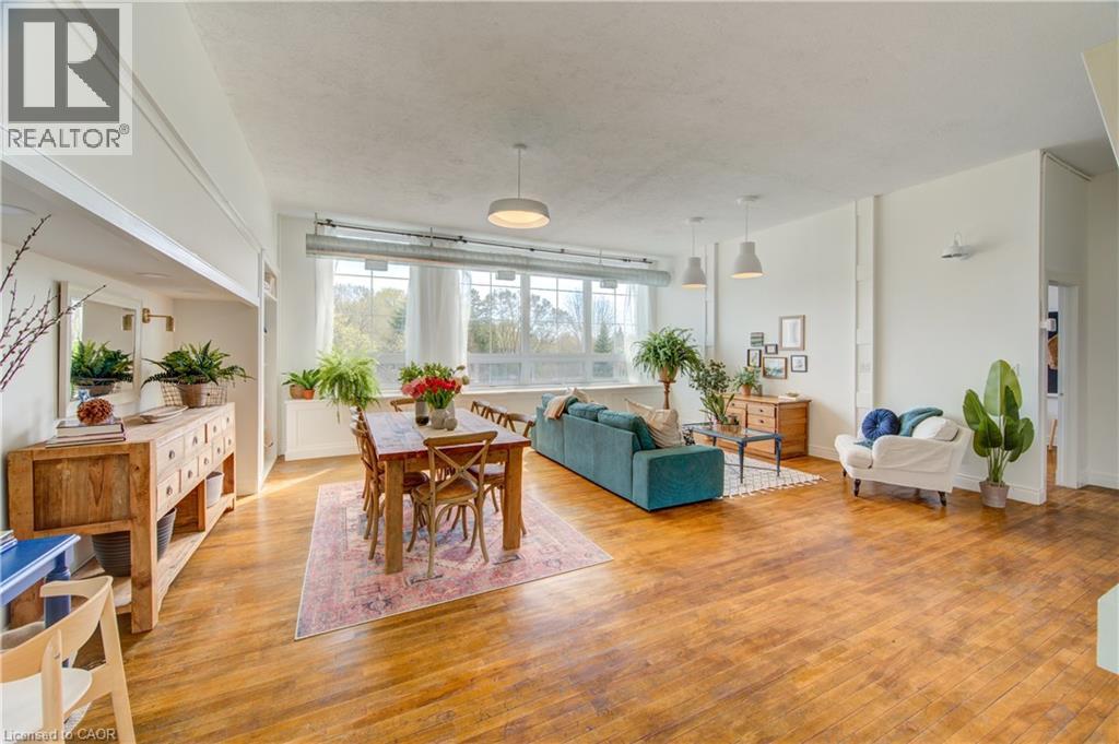 27 CHAPEL Street Unit# 202, Woodstock, Ontario, N4S3R5 — Photo 4