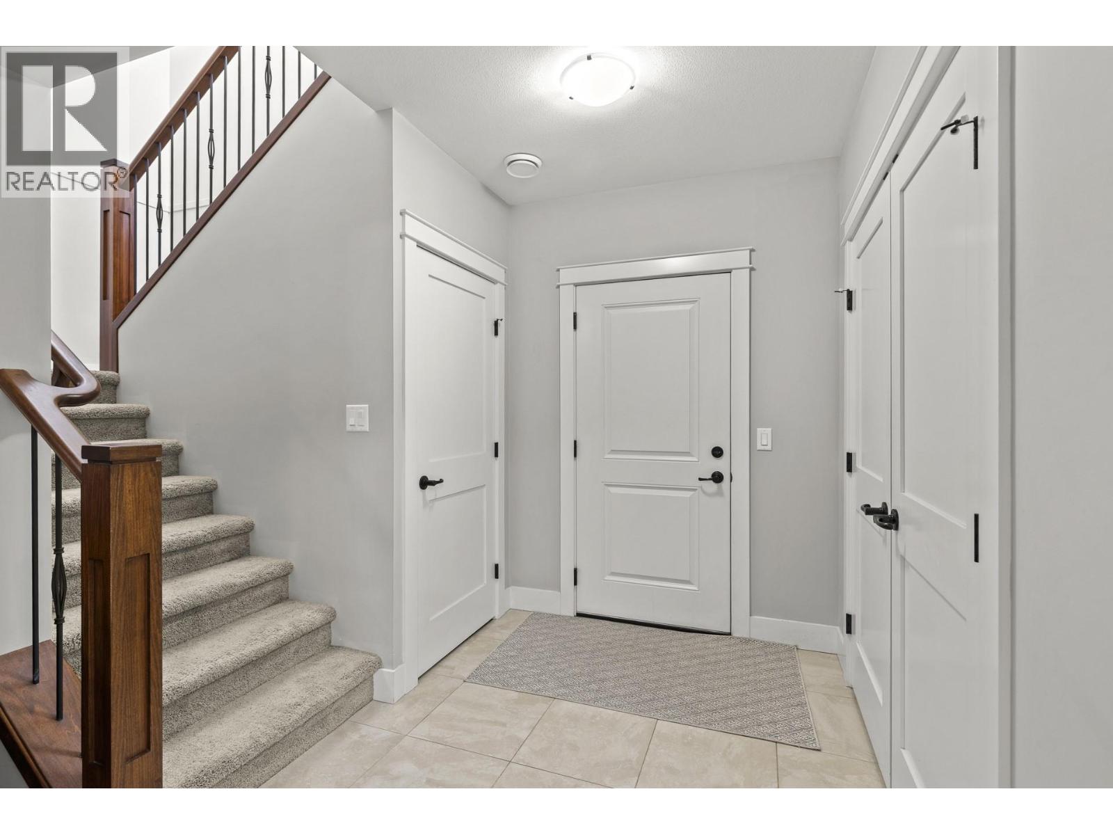  1595 Beach View Lane, West Kelowna