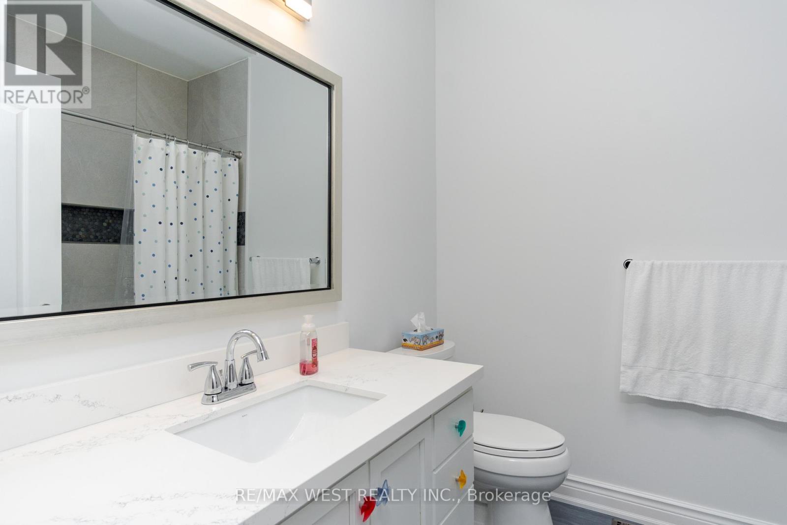 84 CASTELLI COURT — photo 13