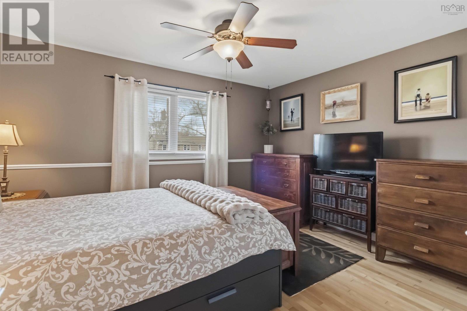 Property 27 of 44 of 47 Ancaster Court