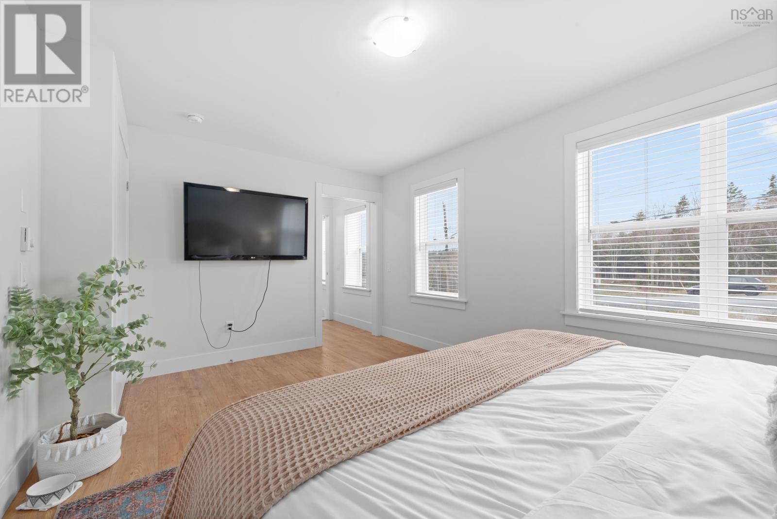 Property 21 of 37 of 319 Savoy Avenue