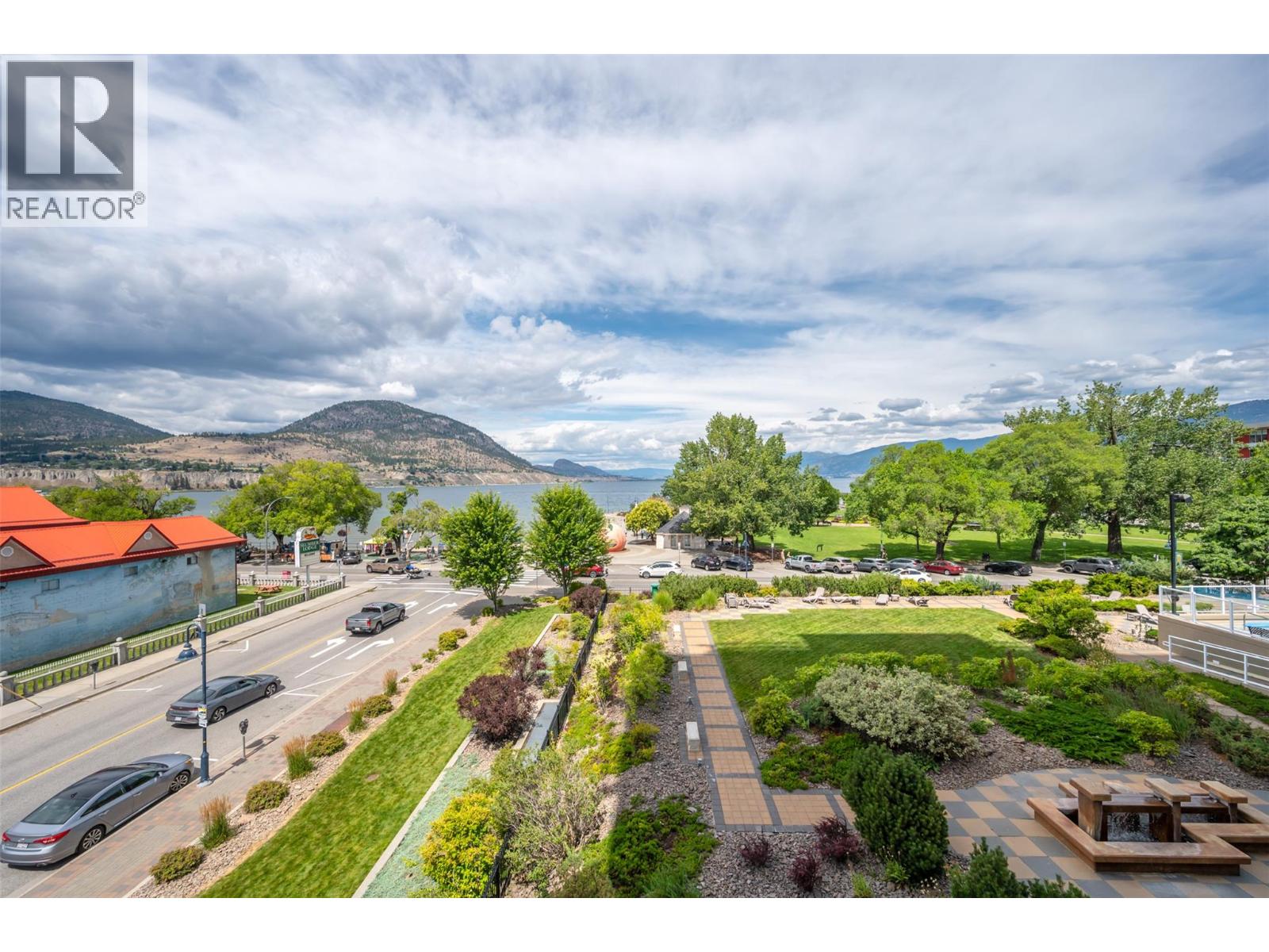 160 Lakeshore Drive W Unit# 401, Penticton