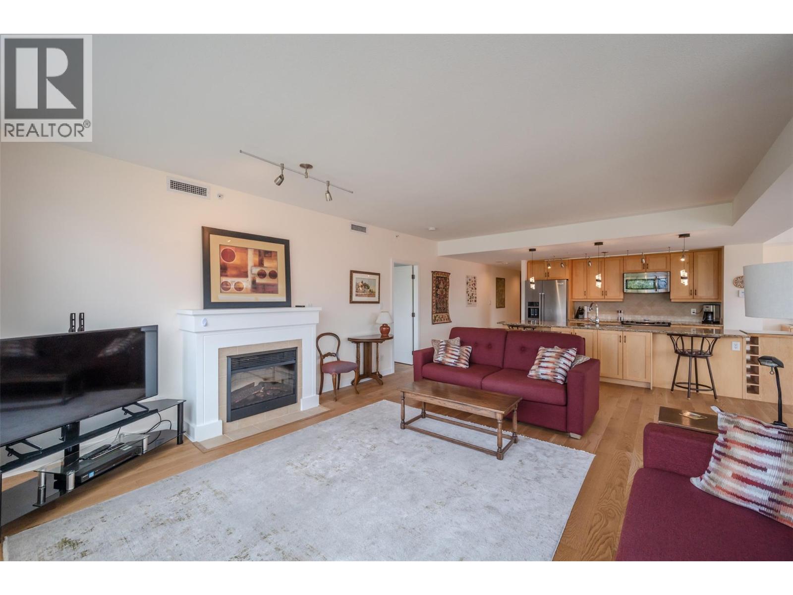 160 Lakeshore Drive W Unit# 401, Penticton