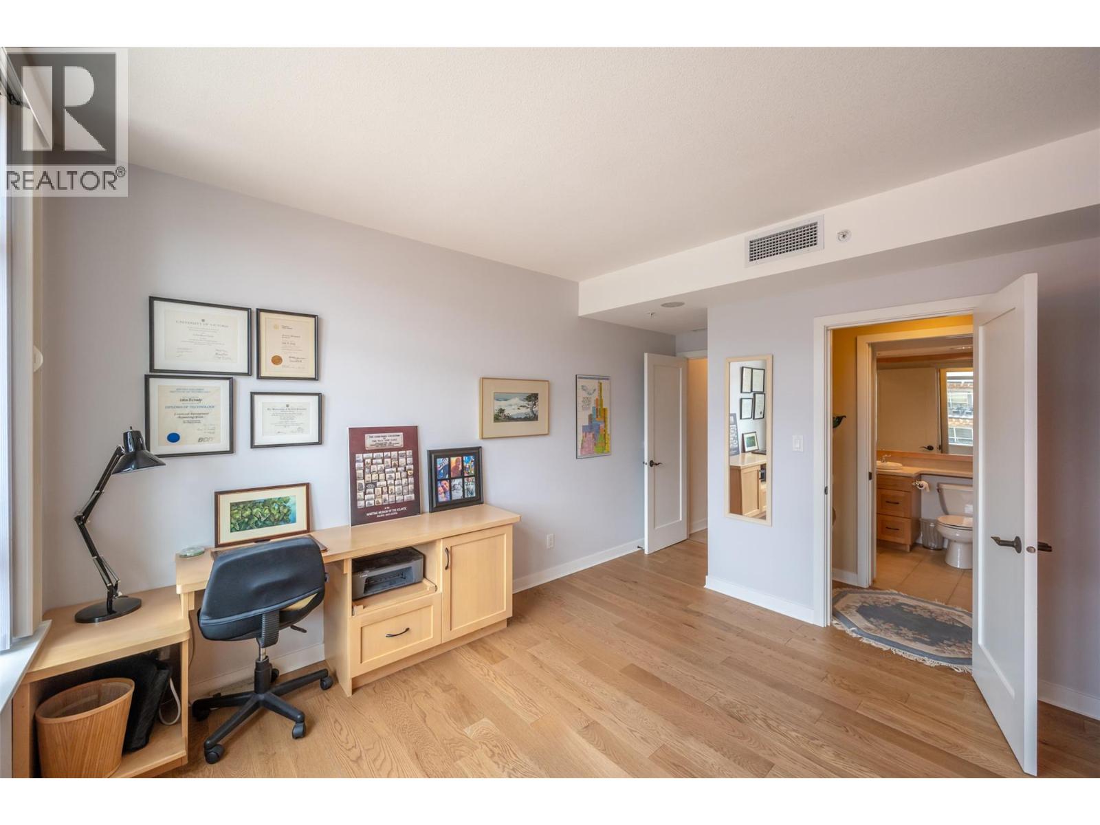160 Lakeshore Drive W Unit# 401, Penticton