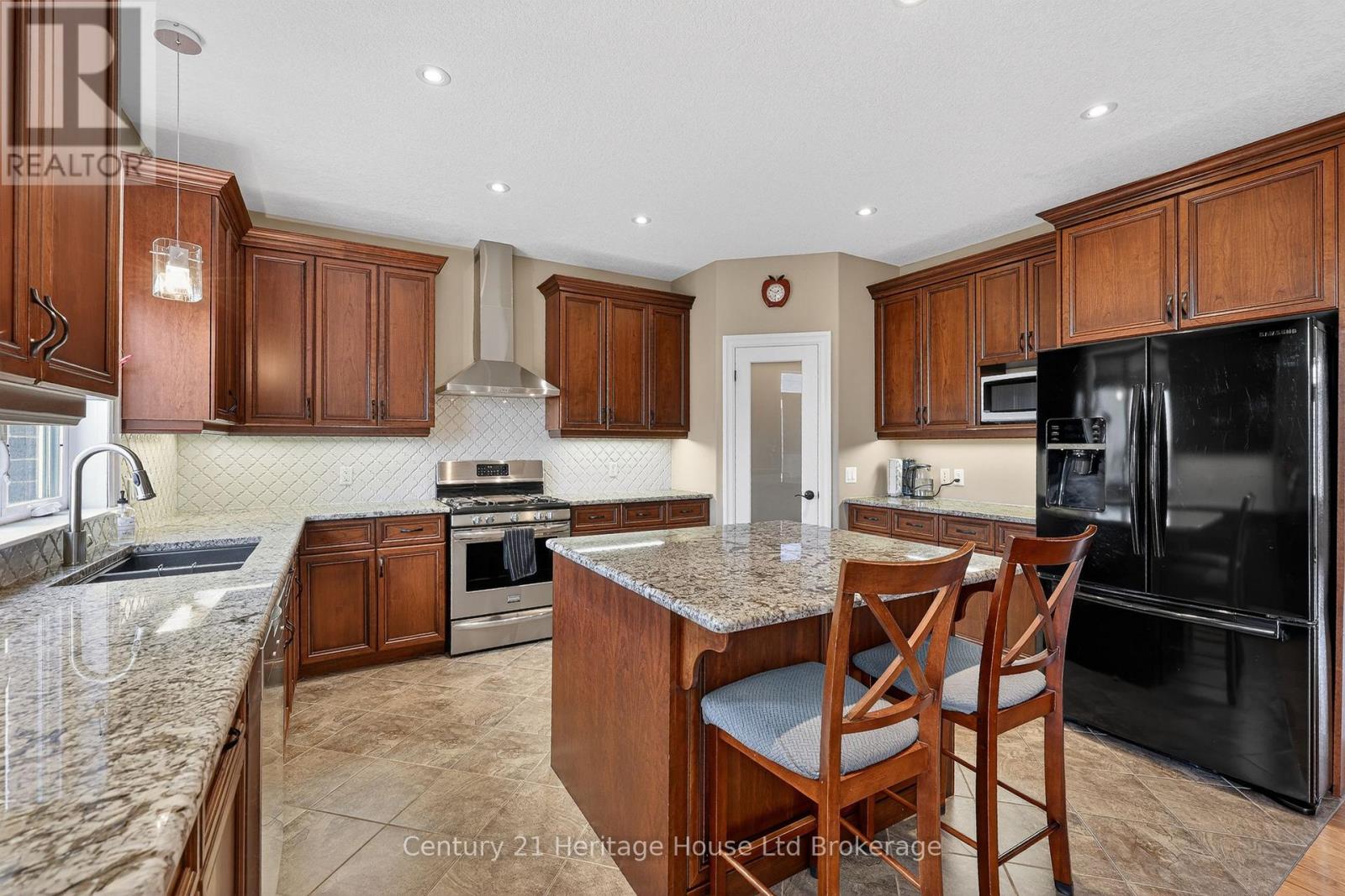 149 JUNO CRESCENT - Image 14