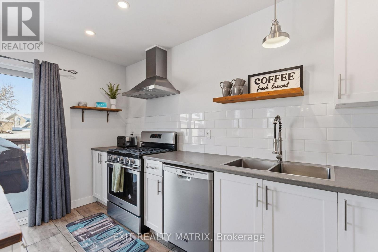 184 LAVERGNE STREET - 14