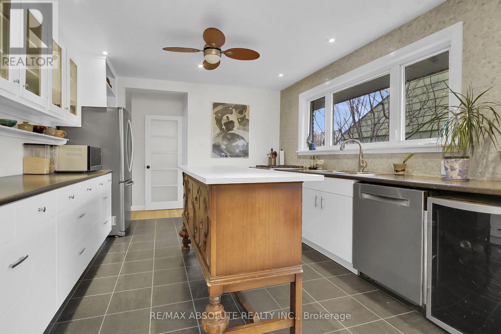 731 DOVERCOURT AVENUE - 13