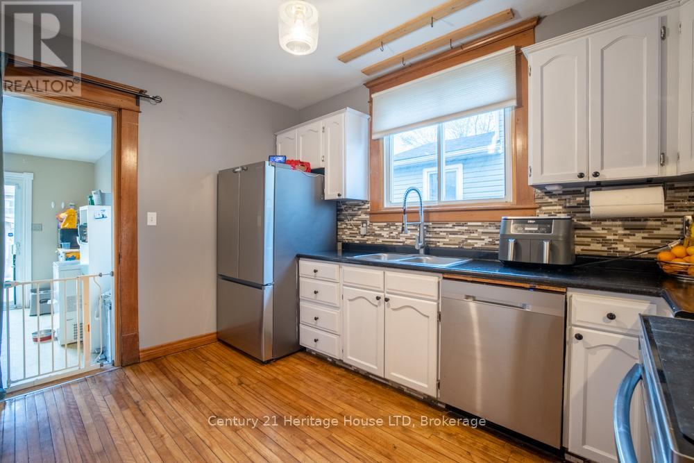 149 BALD STREET - 13