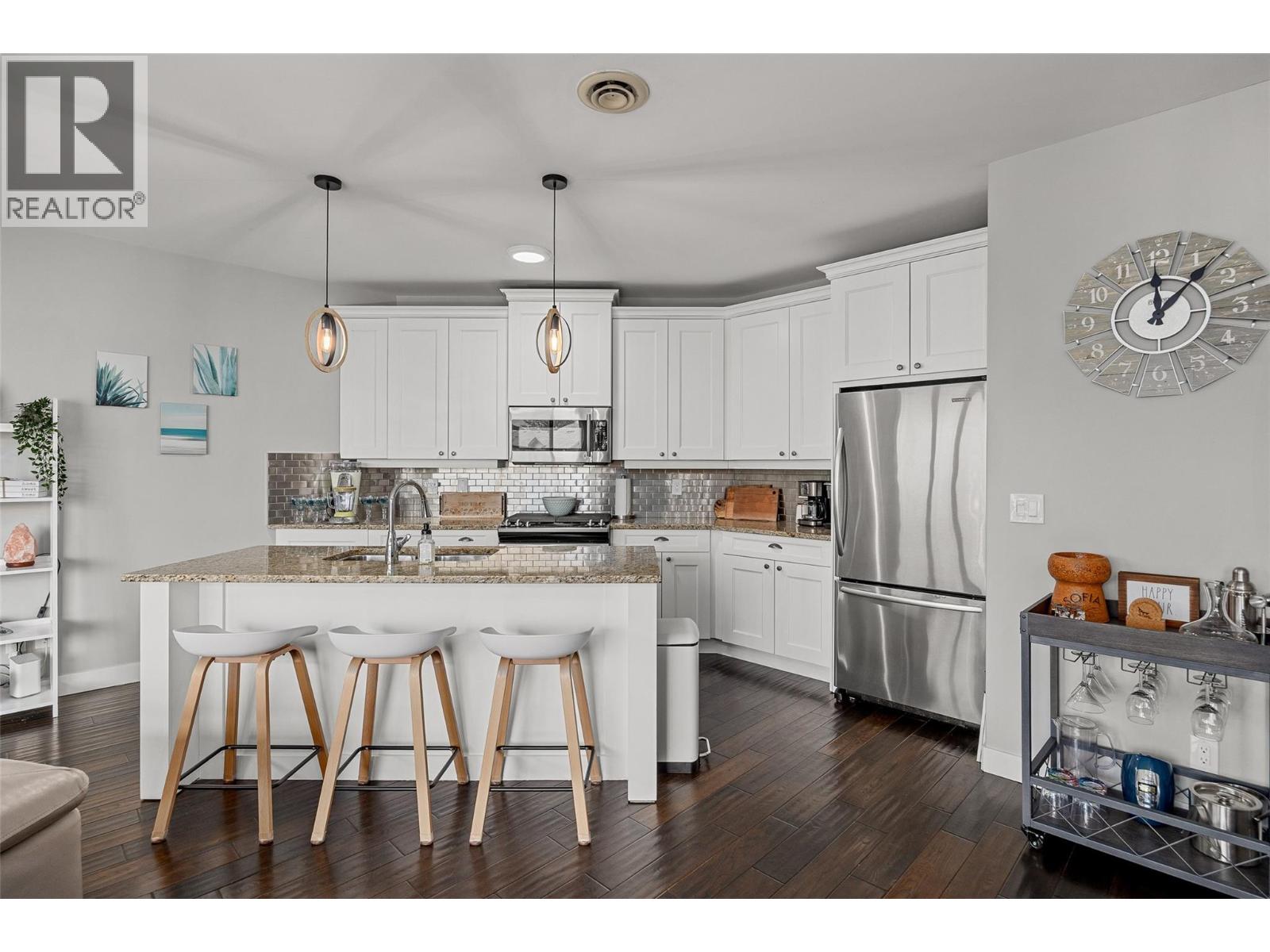 6402 4026 Pritchard Drive, West Kelowna