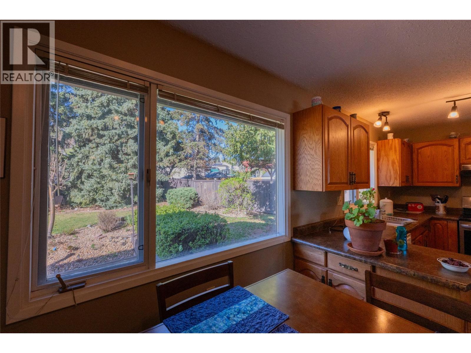 419 Laurier Drive - 12