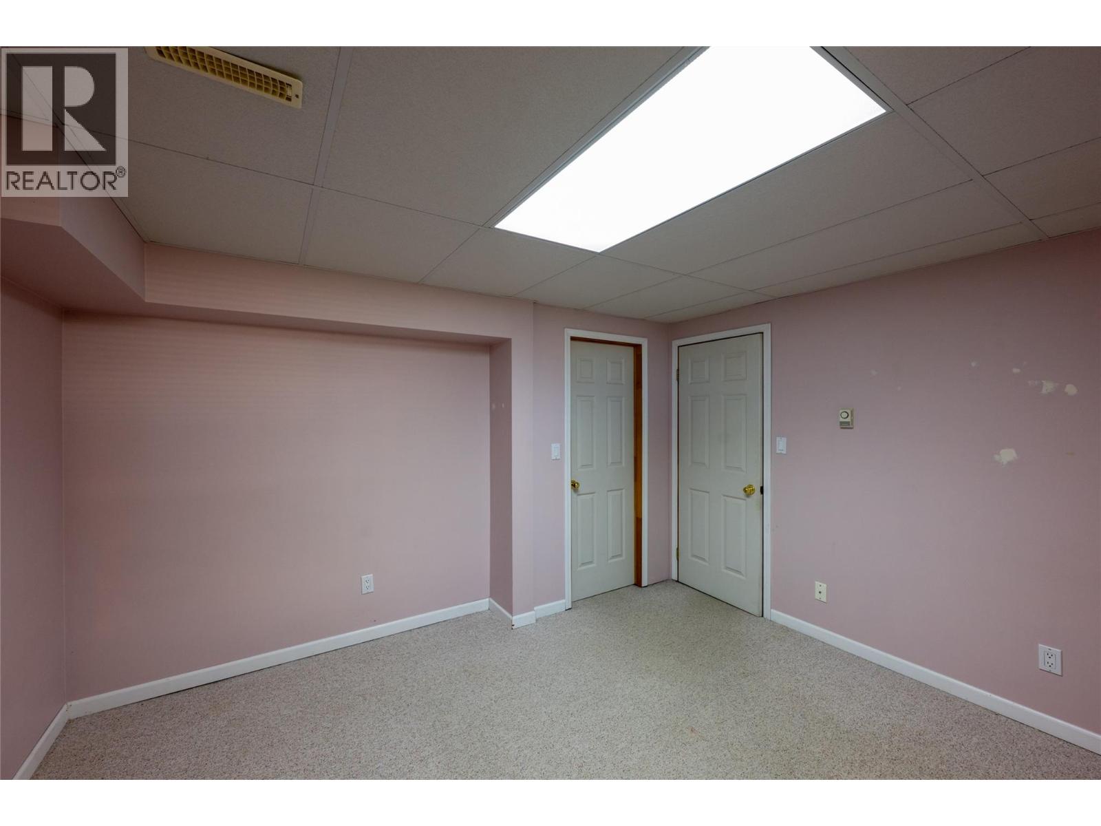 419 Laurier Drive - 23