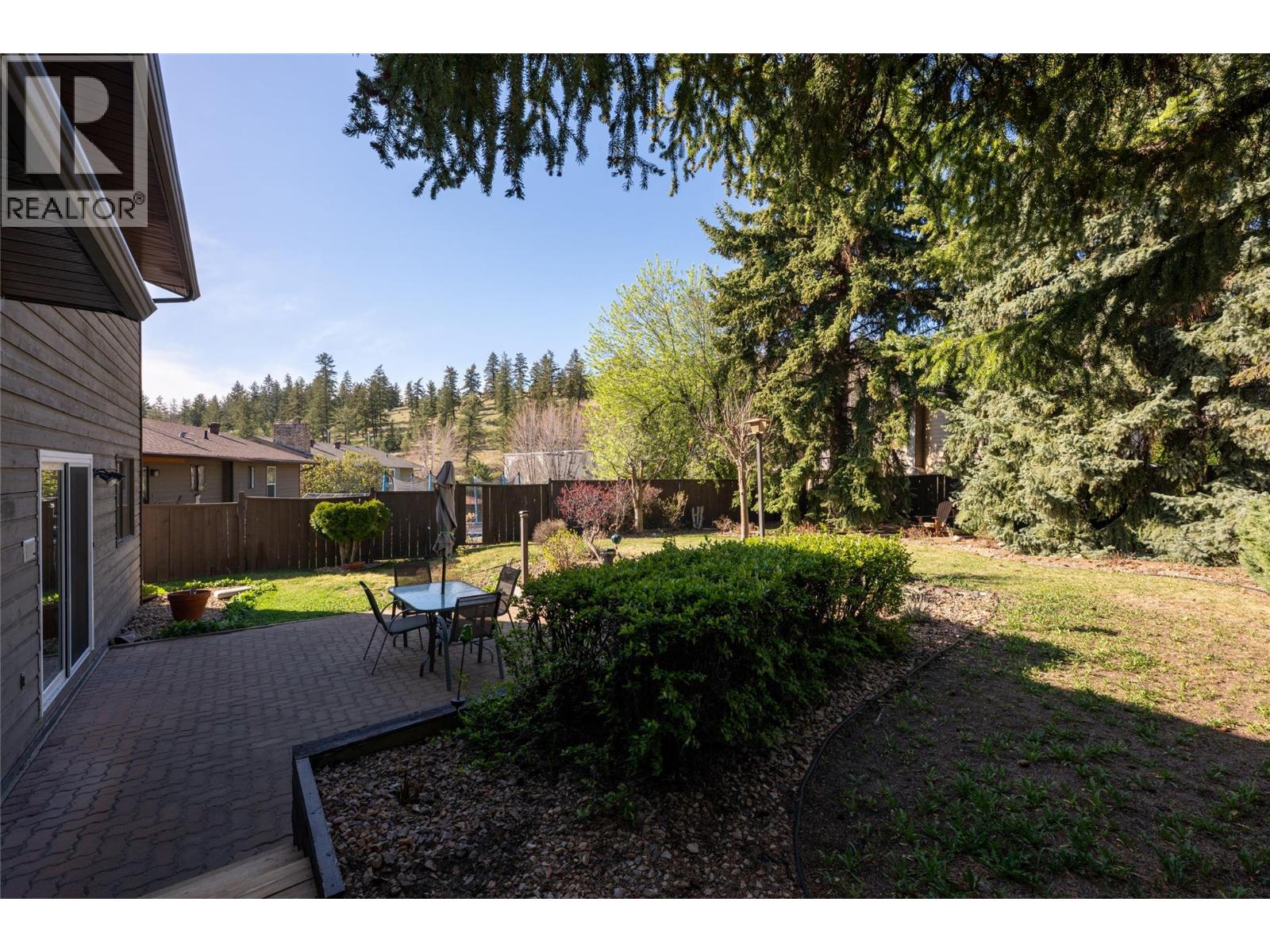 419 Laurier Drive - 48