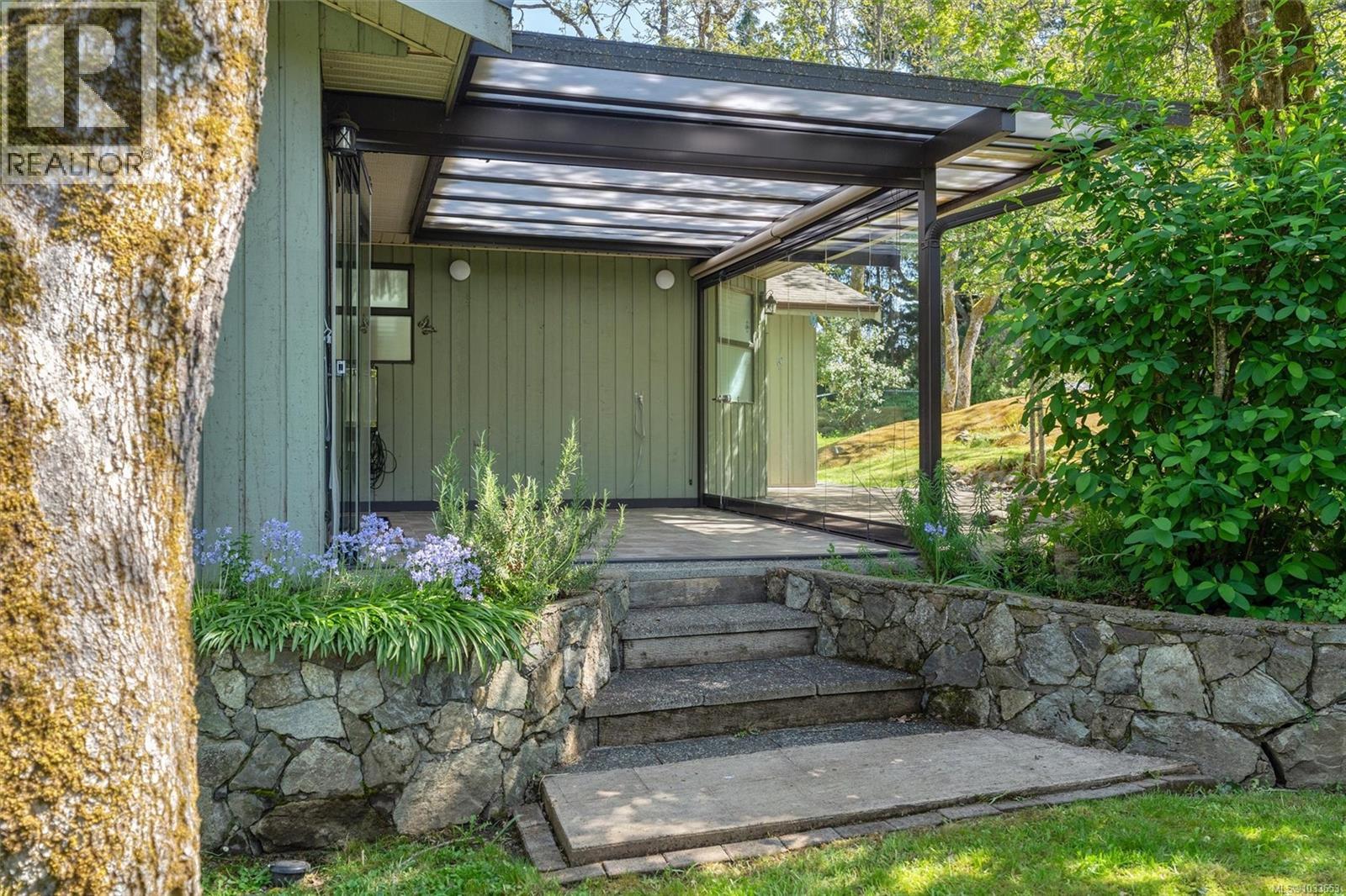  4066 Nicholson Court, Saanich
